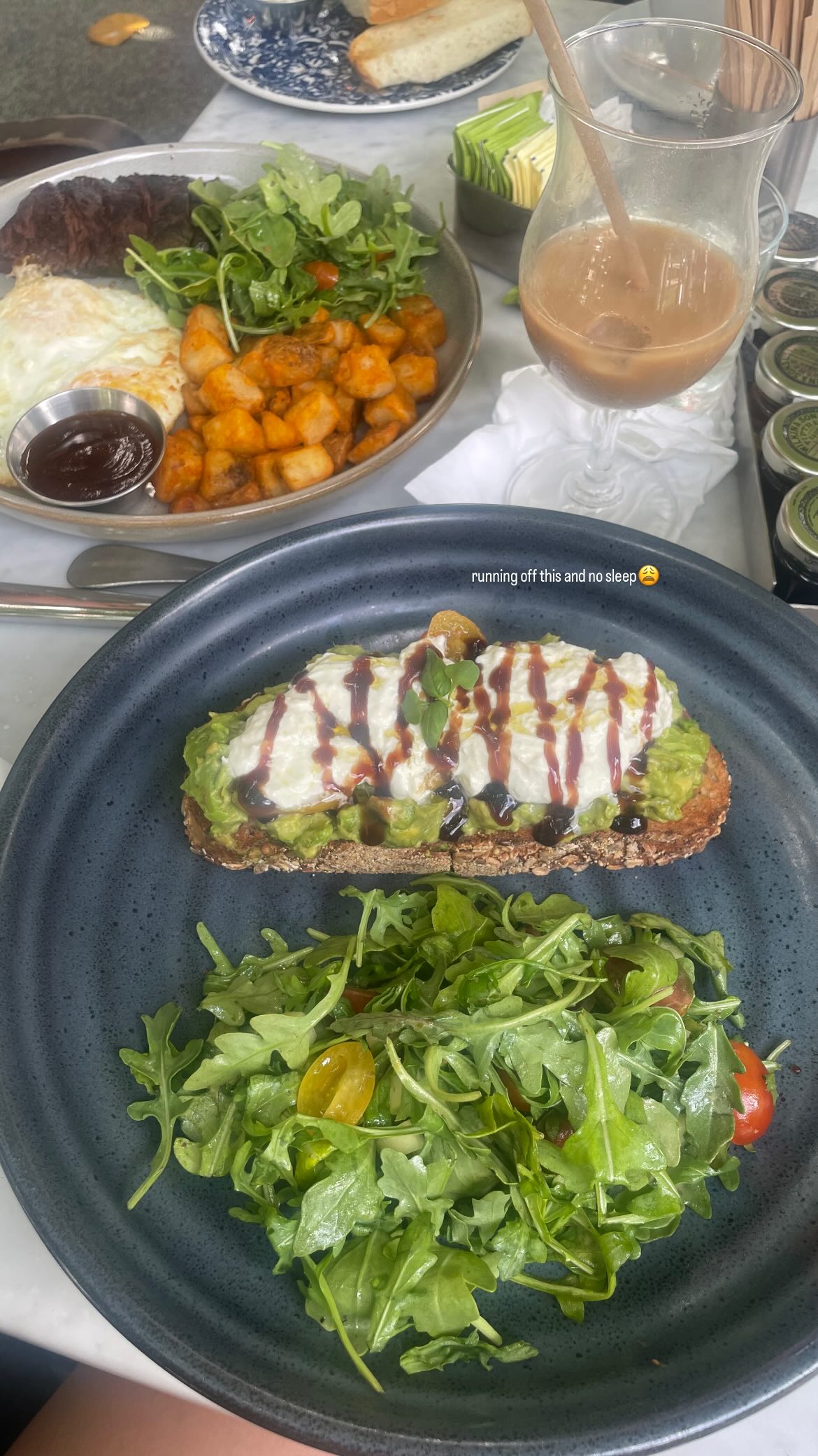 vanessa.julienne instagram image archive image