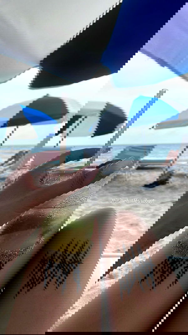 vanessa.julienne image ~ Altpins