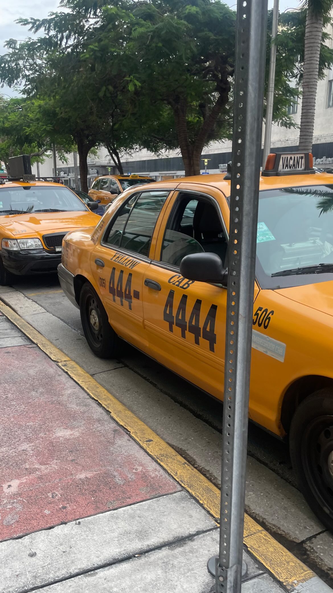 vanessa.julienne instagram image archive image