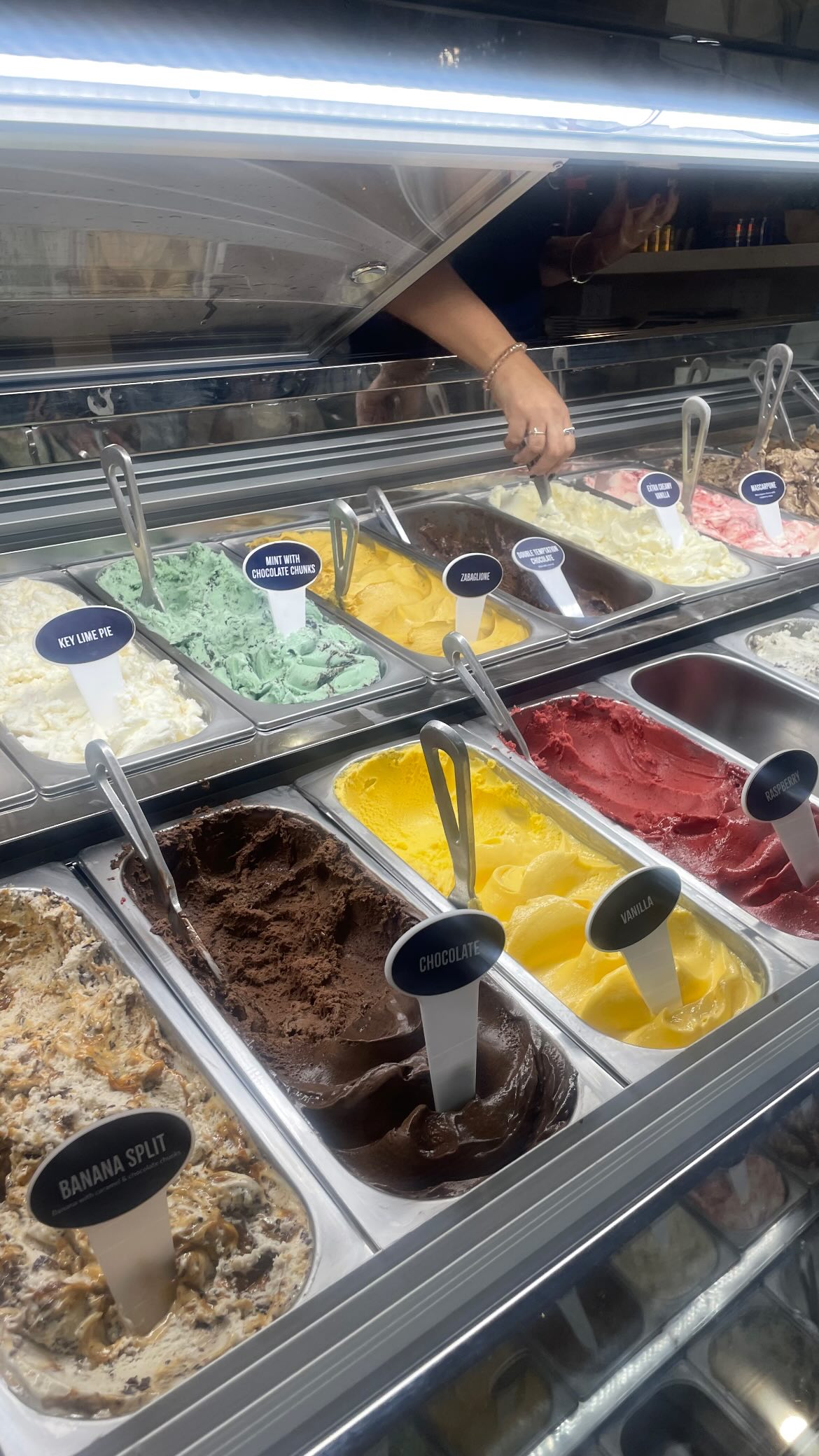 vanessa.julienne instagram image archive image