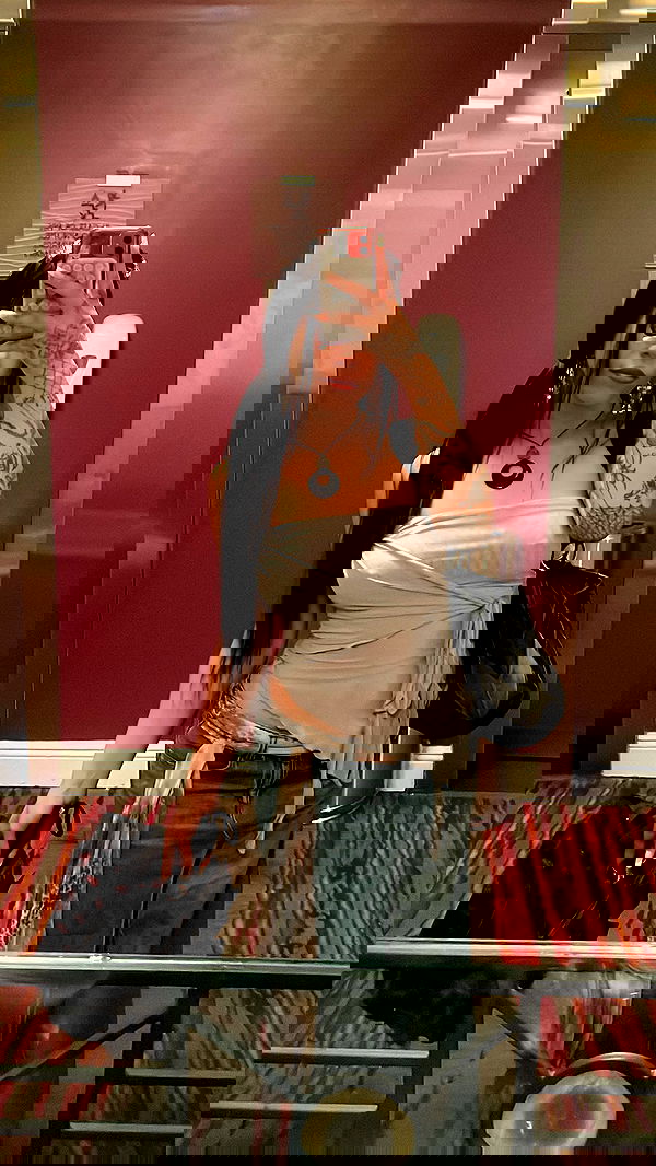 vanessa.julienne image ~ Altpins