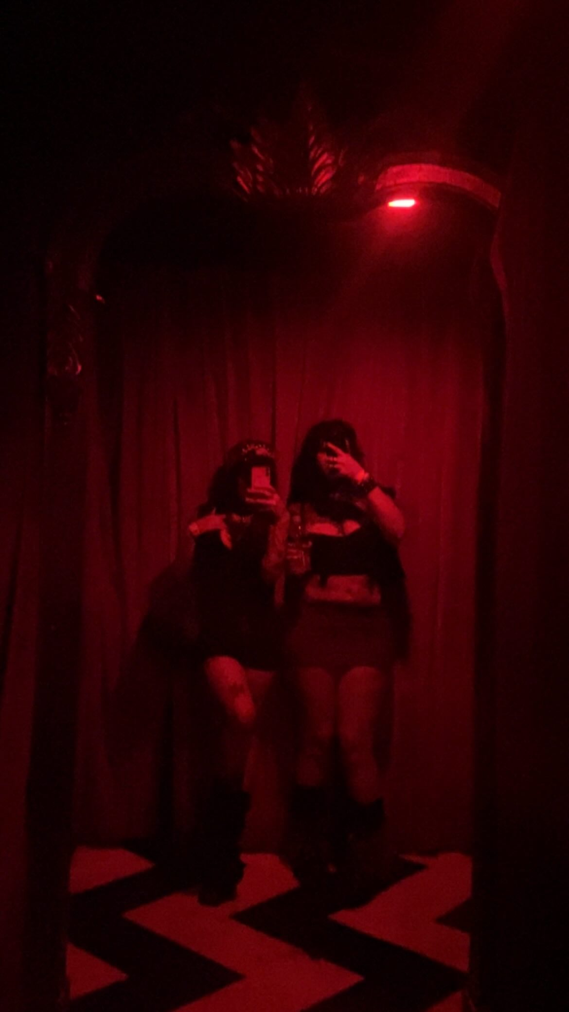 vanessa.julienne instagram image archive image