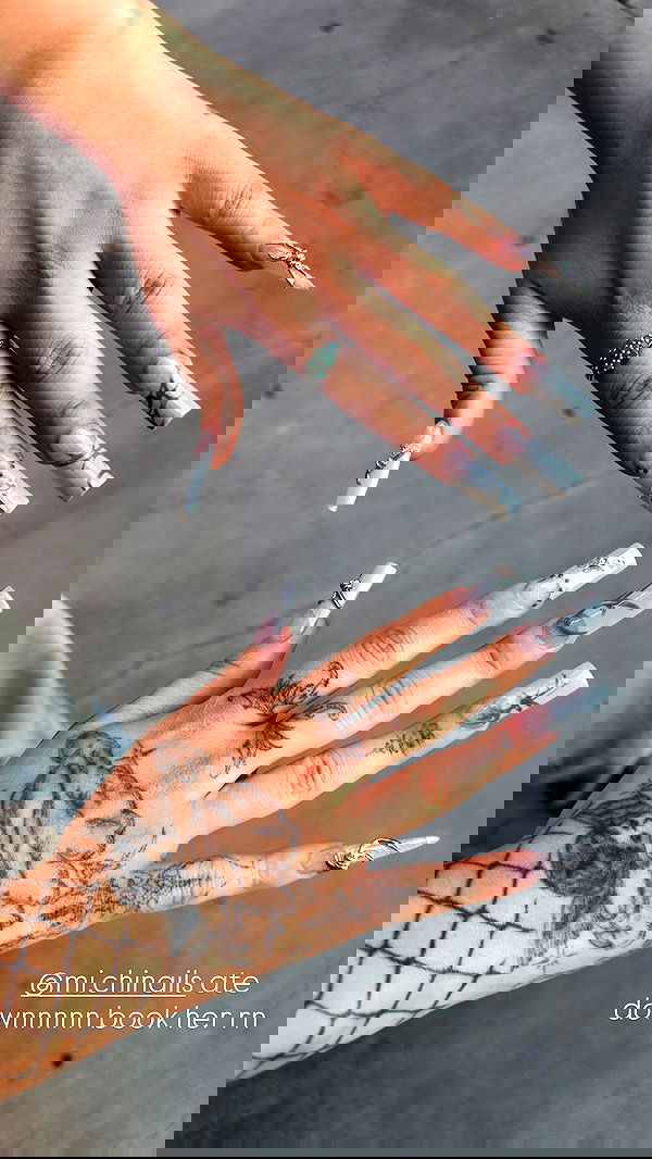 vanessa.julienne image ~ Altpins