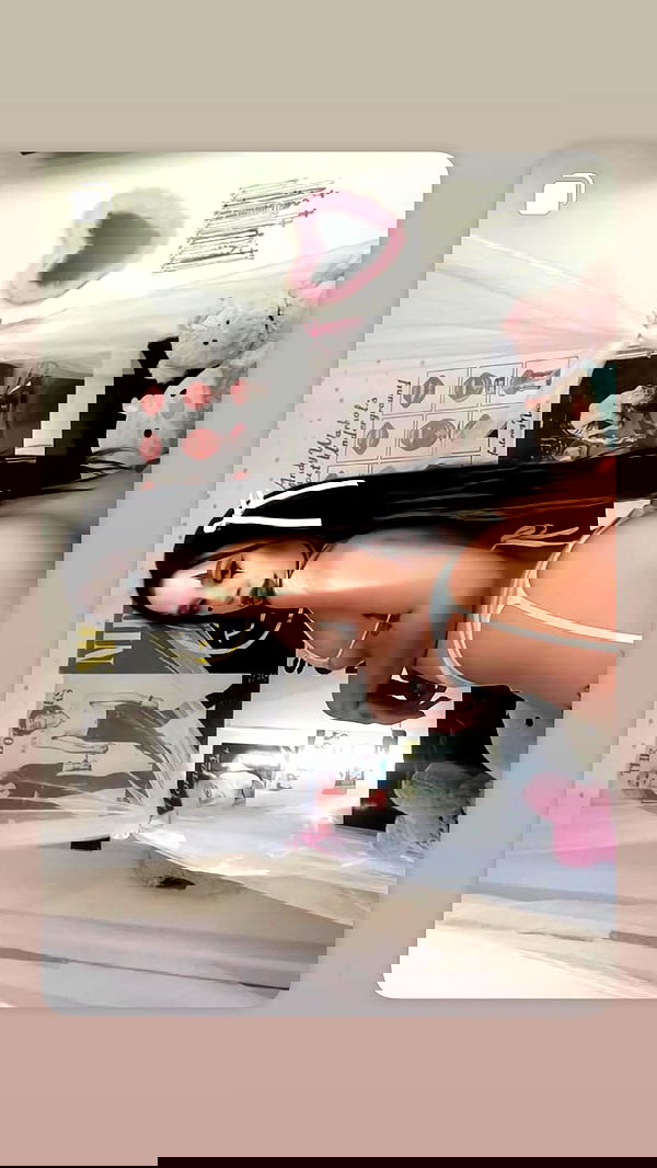 vanessa.julienne image ~ Altpins