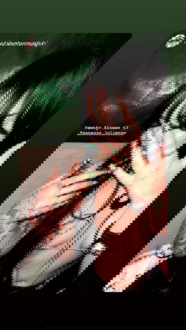 vanessa.julienne image ~ Altpins