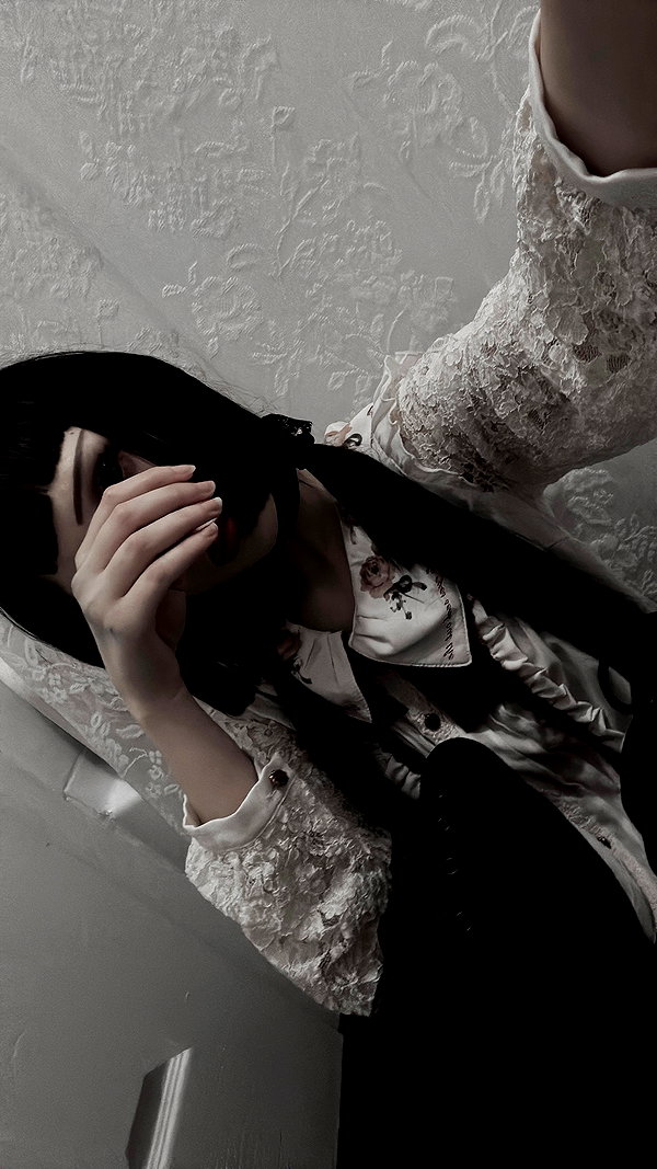 veildose instagram image archive image