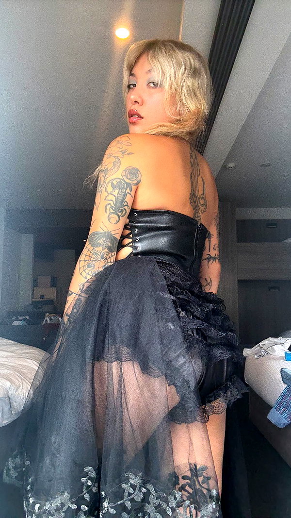 venenochelle instagram image archive image