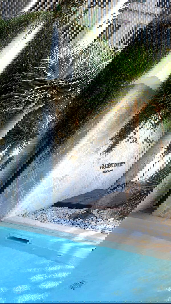 victoriaturnerr image ~ Altpins