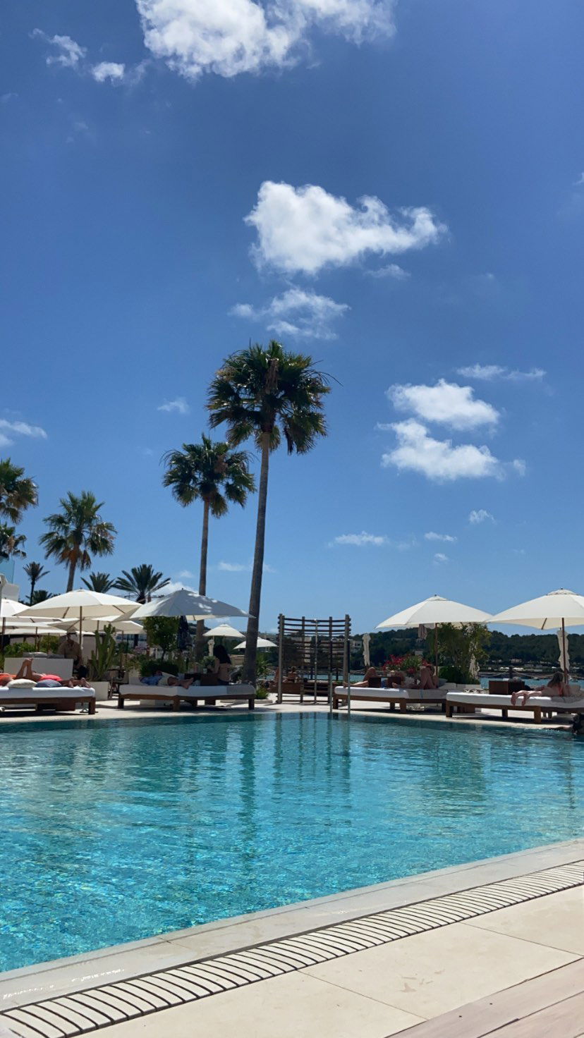 victoriaturnerr instagram image archive image