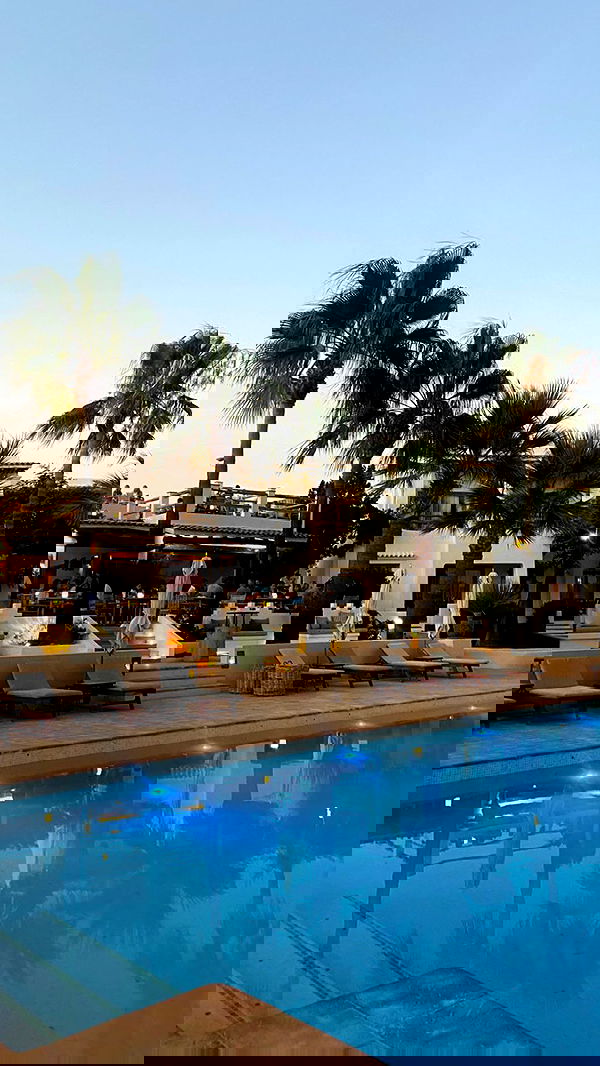 victoriaturnerr image ~ Altpins