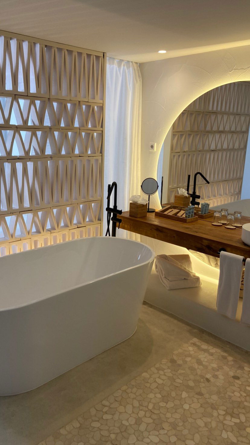 victoriaturnerr instagram image archive image