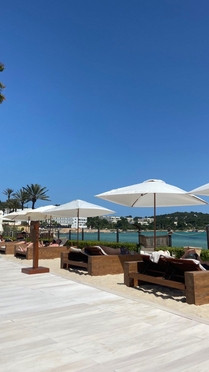 victoriaturnerr instagram image archive image