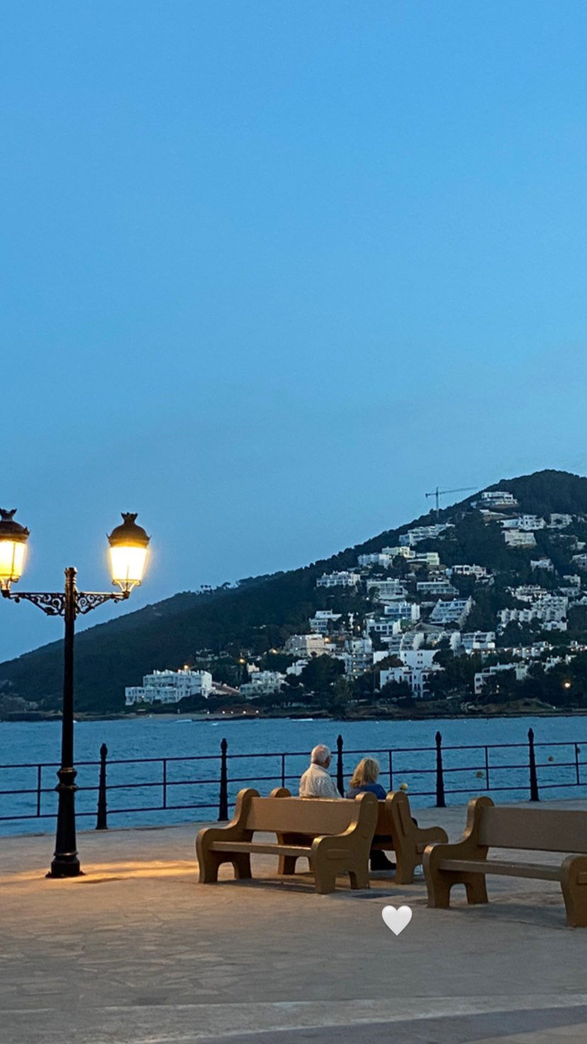 victoriaturnerr instagram image archive image