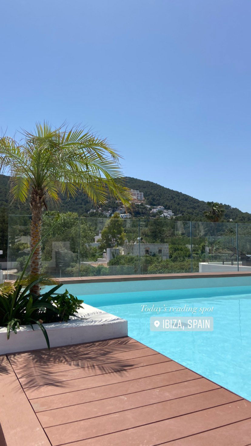 victoriaturnerr instagram image archive image