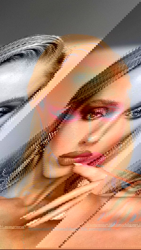 victoriaturnerr image ~ Altpins