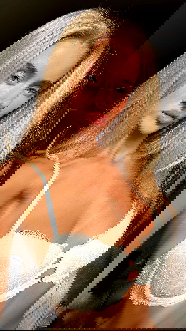 victoriaturnerr image ~ Altpins