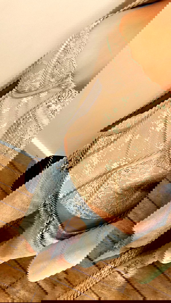 victoriaturnerr image ~ Altpins