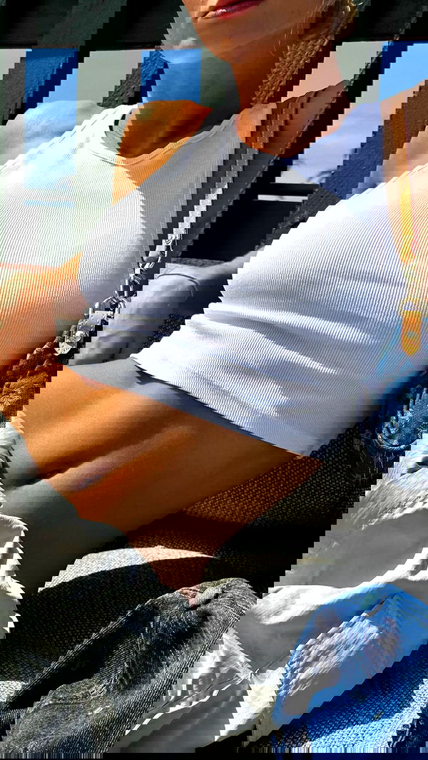 victoriaturnerr image ~ Altpins