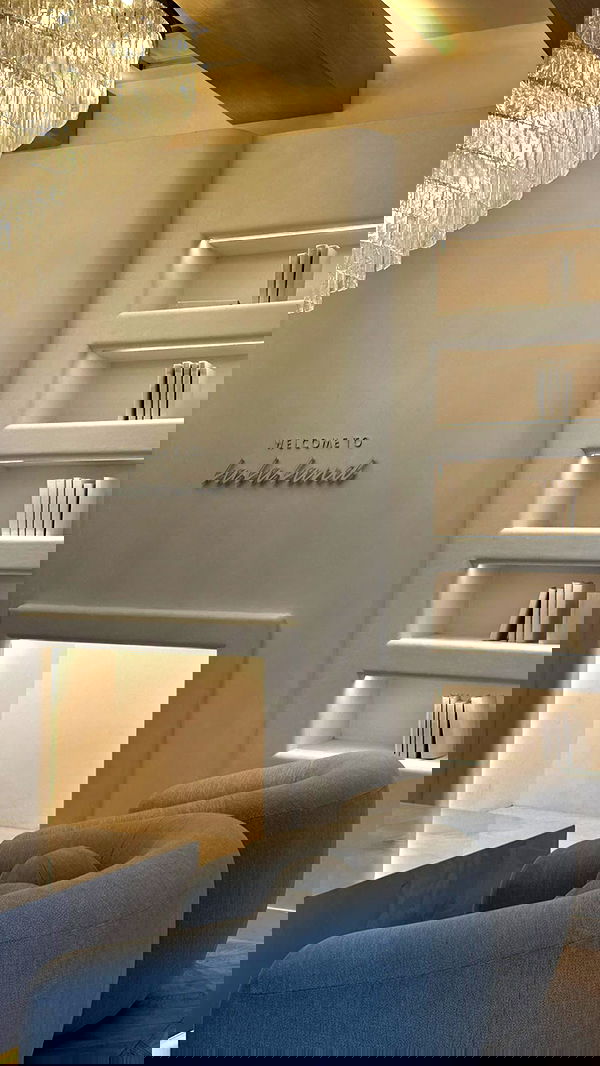 victoriaturnerr image ~ Altpins