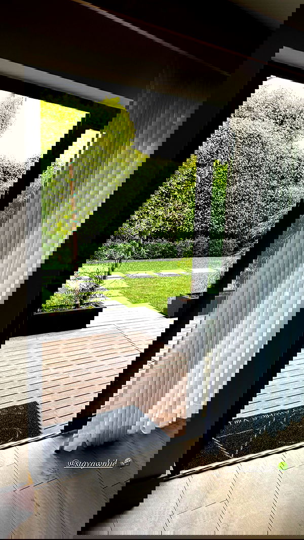 victoriaturnerr image ~ Altpins