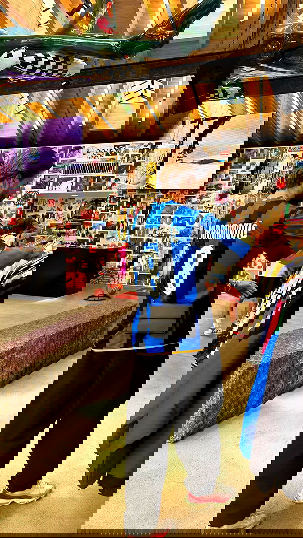 victoriaturnerr image ~ Altpins