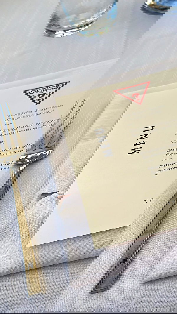 victoriaturnerr image ~ Altpins