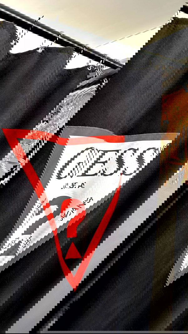 victoriaturnerr image ~ Altpins