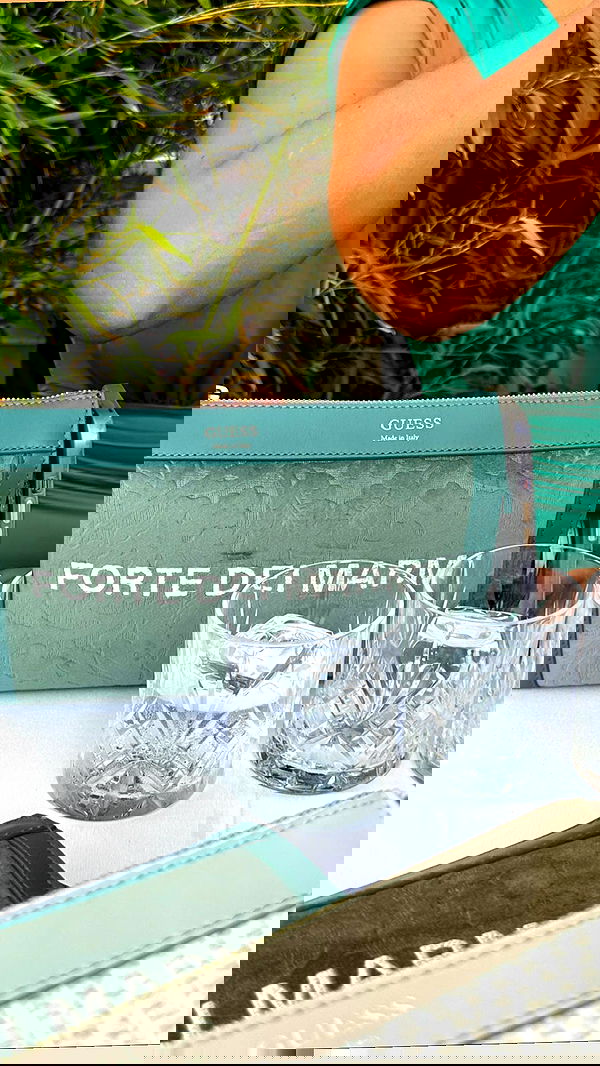 victoriaturnerr image ~ Altpins