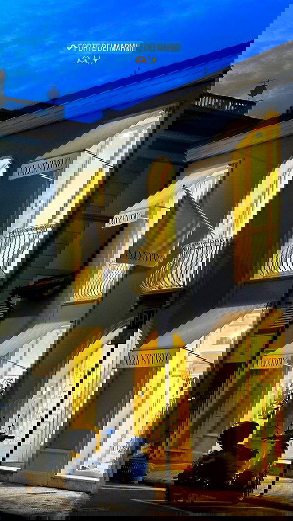 victoriaturnerr image ~ Altpins