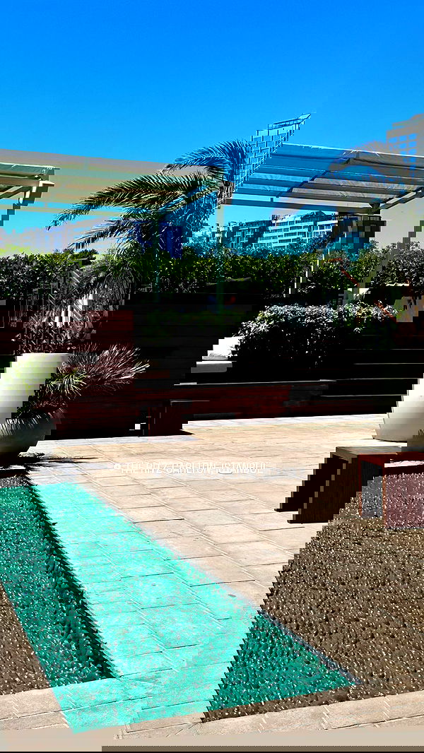 victoriaturnerr image ~ Altpins