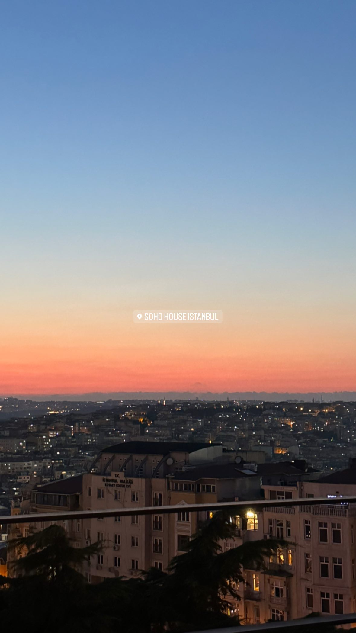 victoriaturnerr instagram image archive image