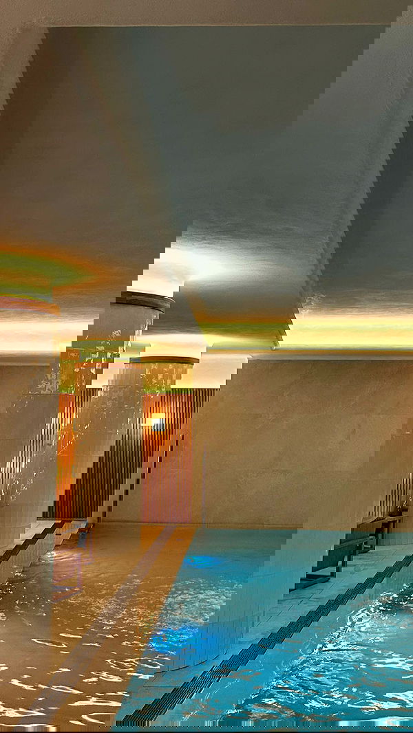 victoriaturnerr image ~ Altpins