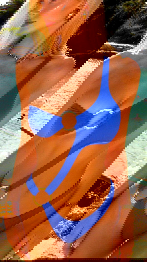 victoriaturnerr image ~ Altpins