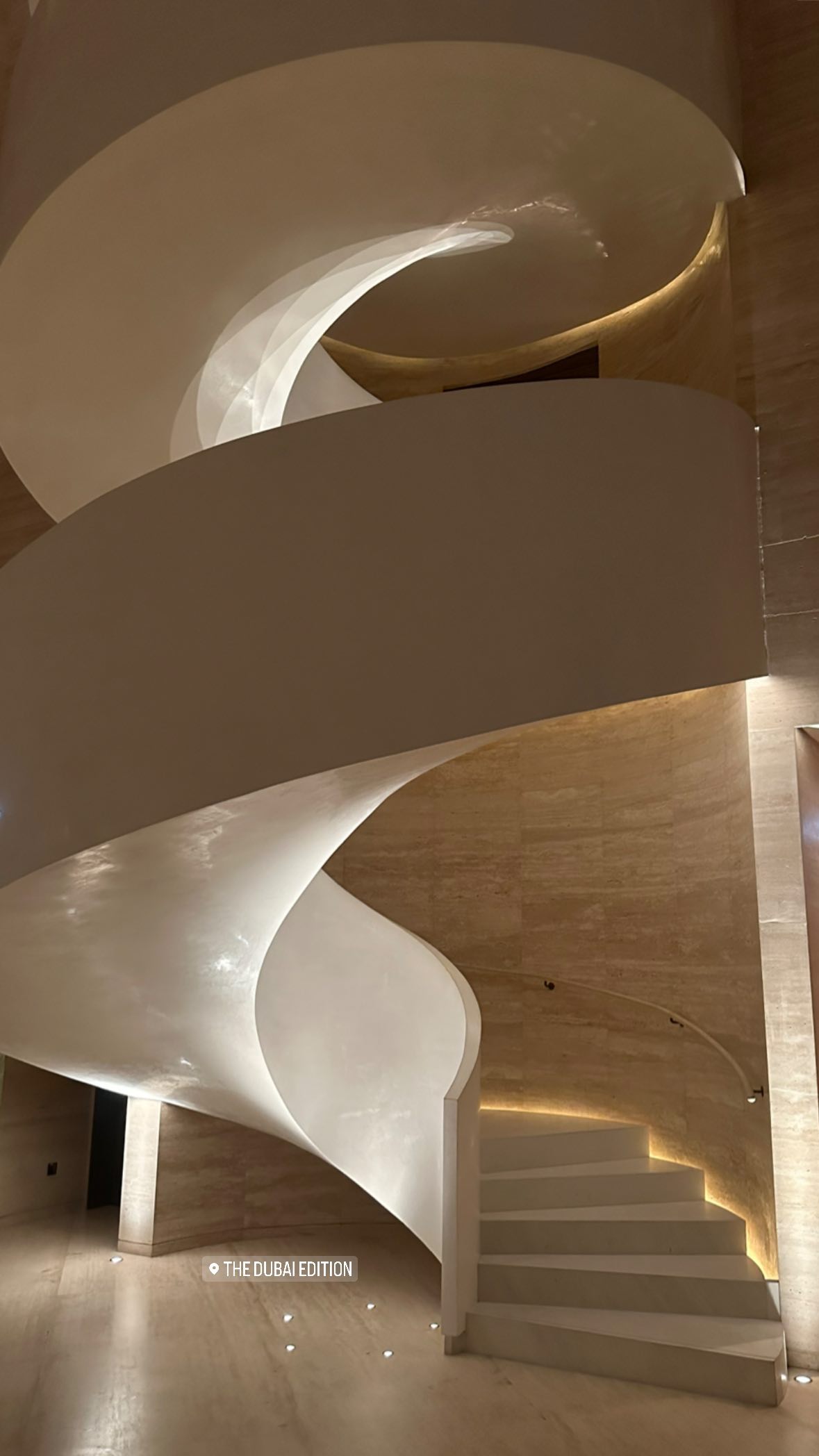 victoriaturnerr instagram image archive image