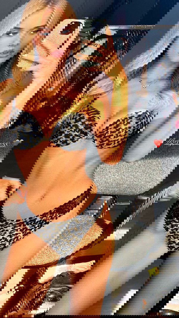 victoriaturnerr image ~ Altpins