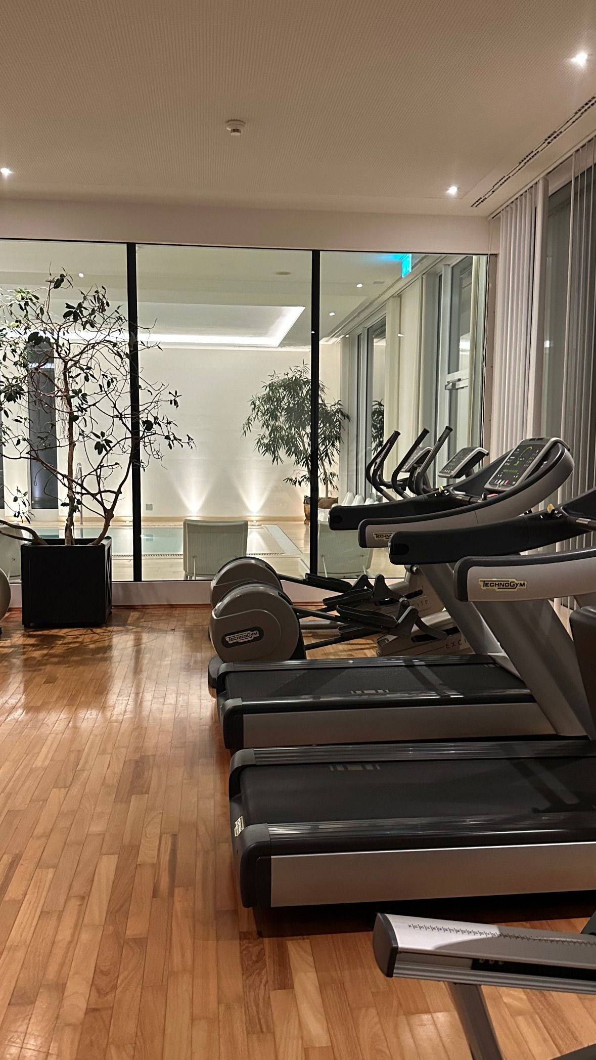 victoriaturnerr instagram image archive image