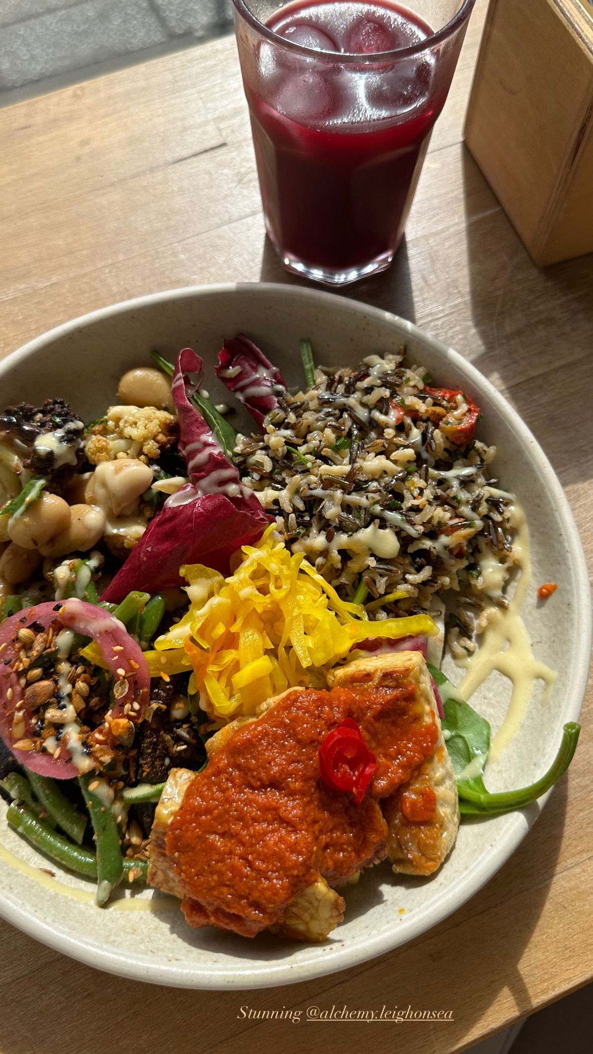 victoriaturnerr instagram image archive image