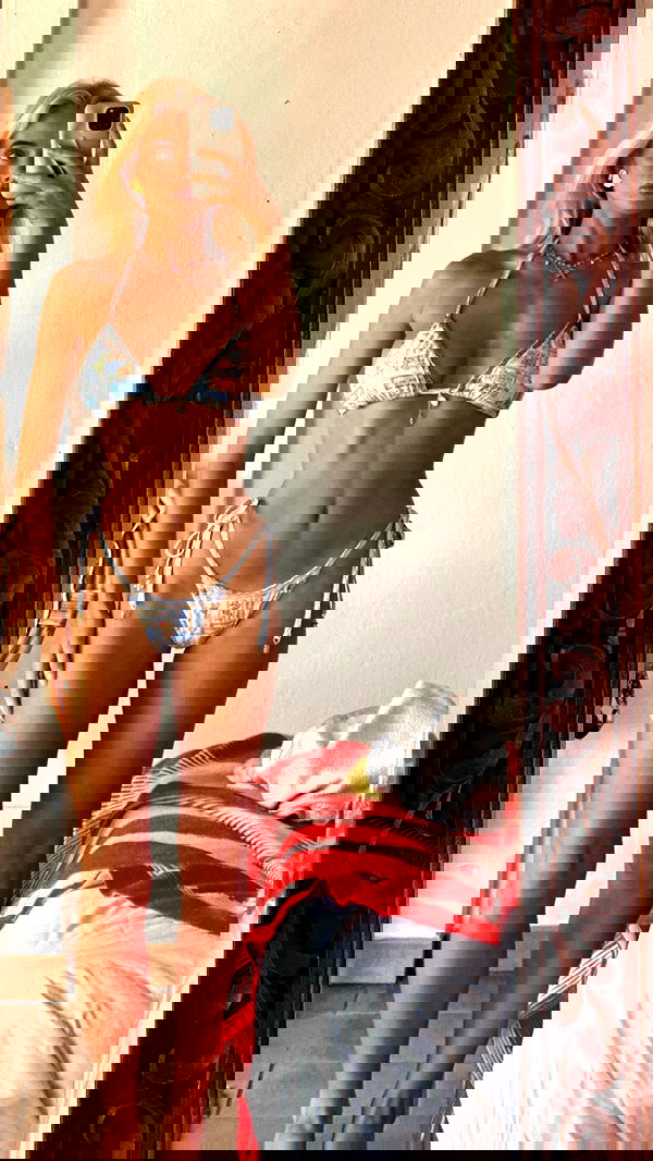 victoriaturnerr image ~ Altpins