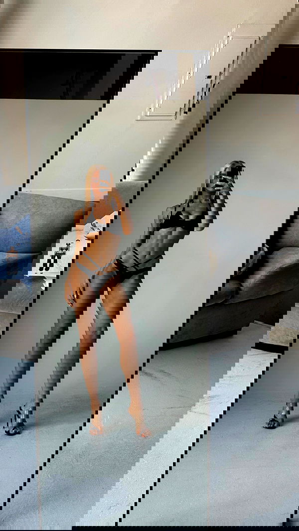 victoriaturnerr image ~ Altpins