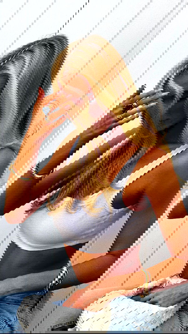 victoriaturnerr image ~ Altpins