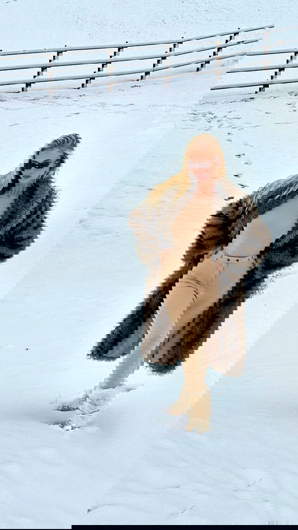 victoriaturnerr image ~ Altpins