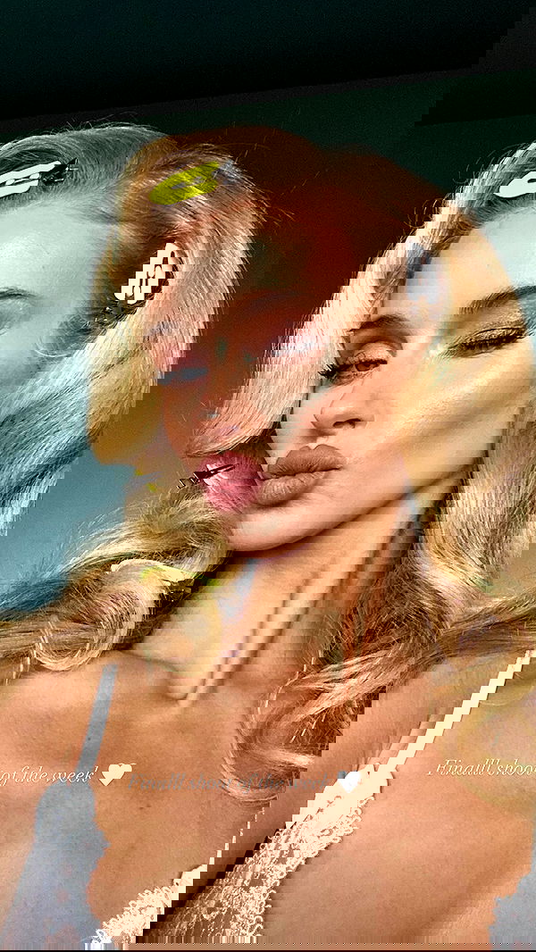 victoriaturnerr image ~ Altpins