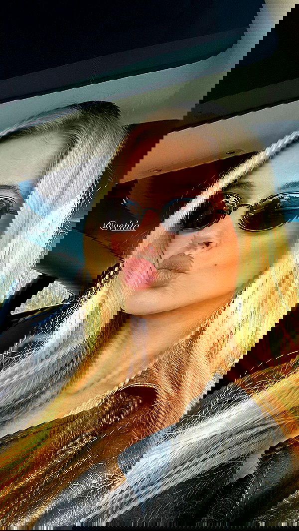 victoriaturnerr image ~ Altpins