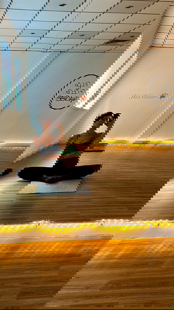 victoriaturnerr image ~ Altpins