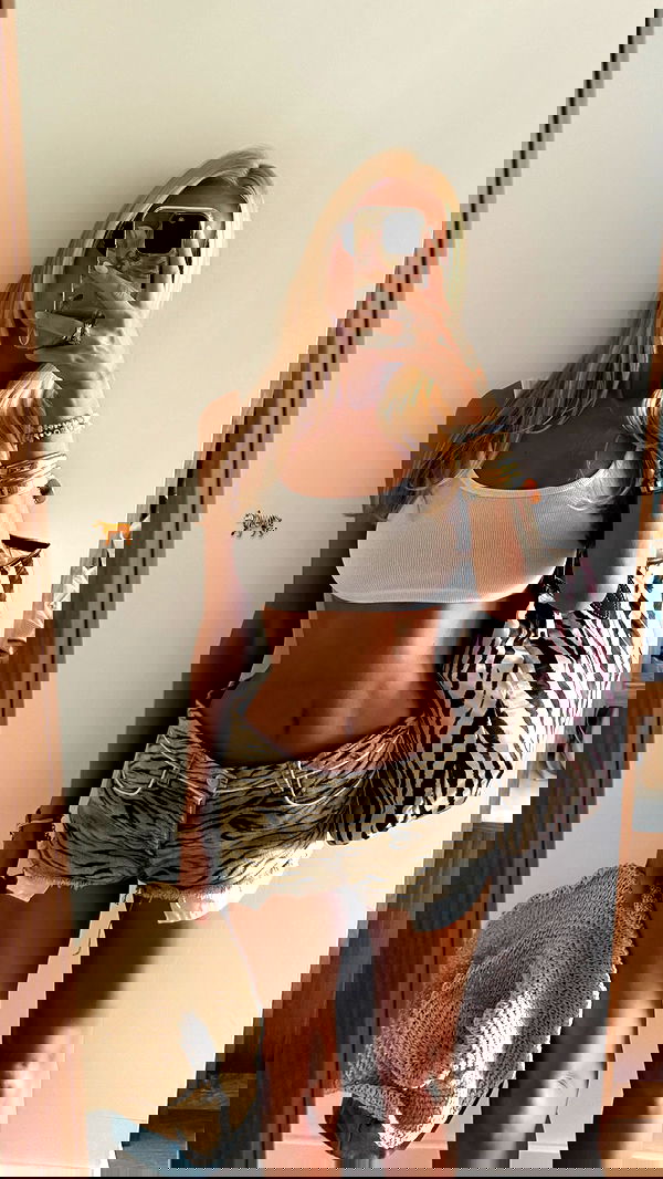 victoriaturnerr image ~ Altpins