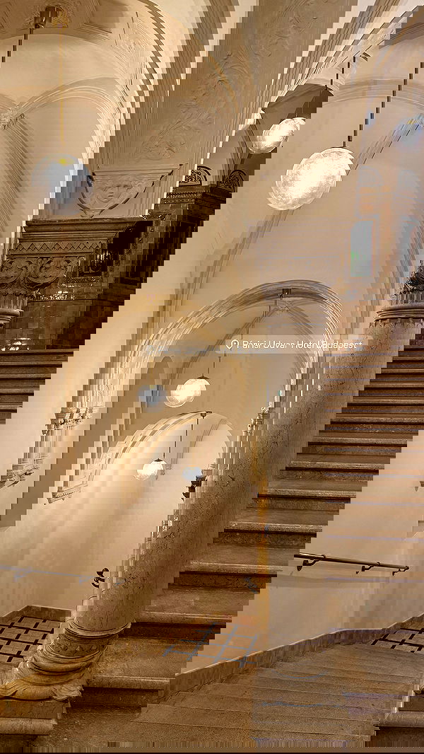 victoriaturnerr image ~ Altpins