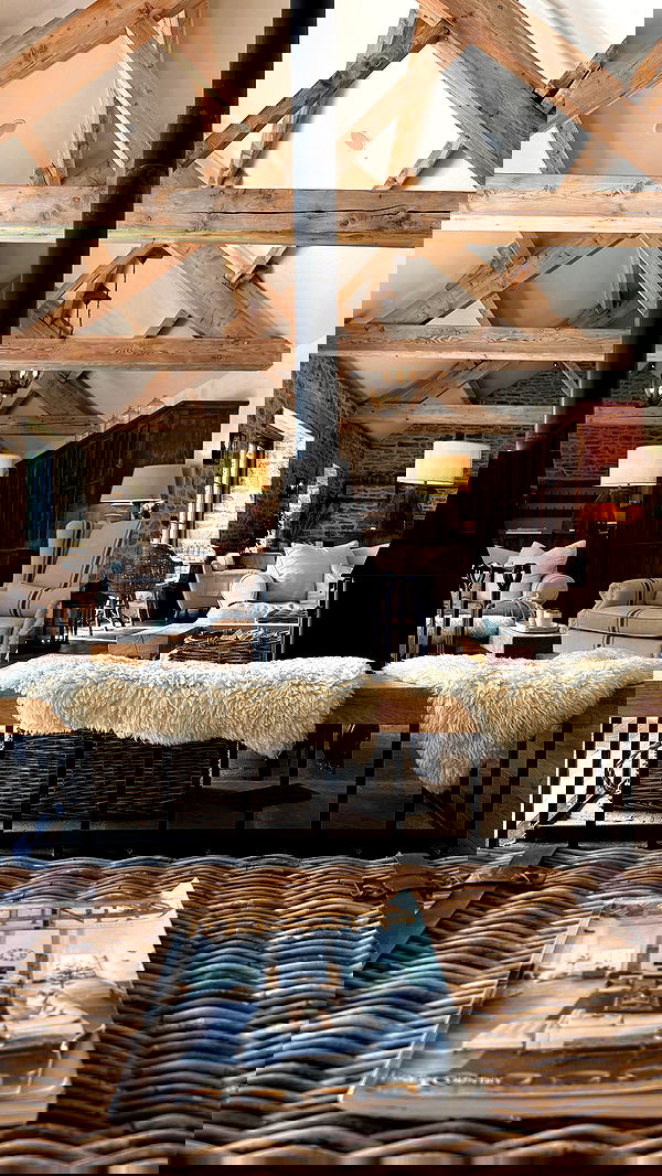 victoriaturnerr image ~ Altpins