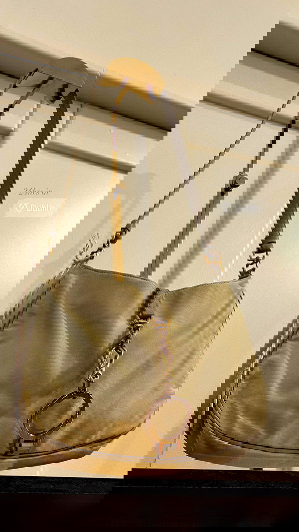 victoriaturnerr image ~ Altpins