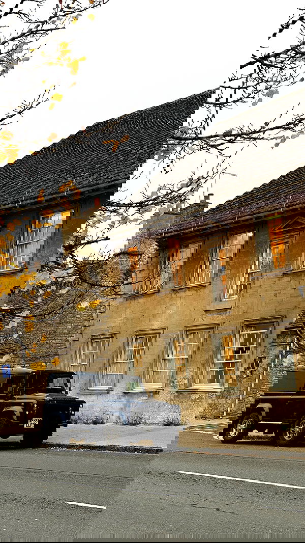 victoriaturnerr image ~ Altpins