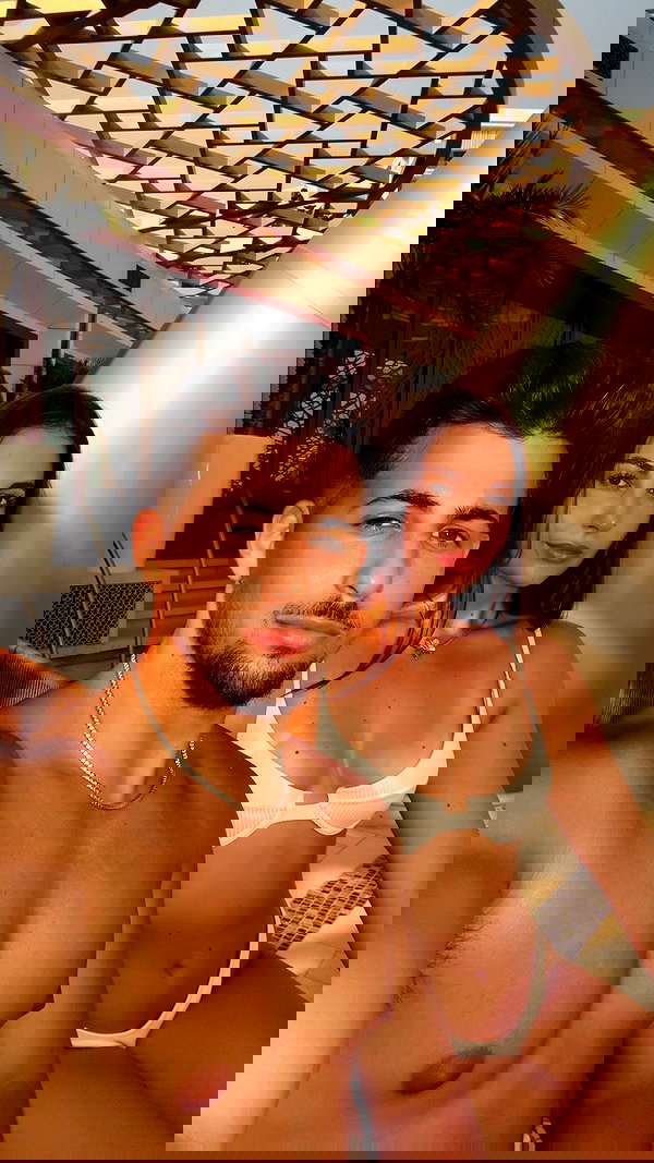 viki_dominev viki_dominev archive image